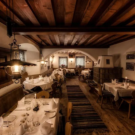 Baerenwirth - & Restaurant 酒店