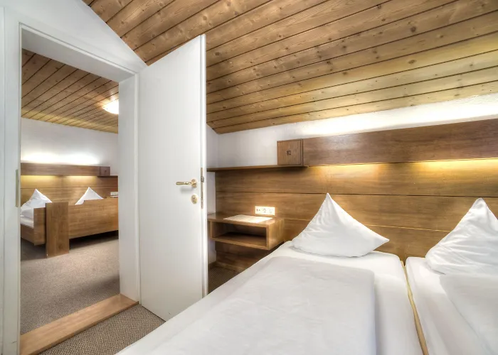 Baerenwirth - & Restaurant Отель 3*